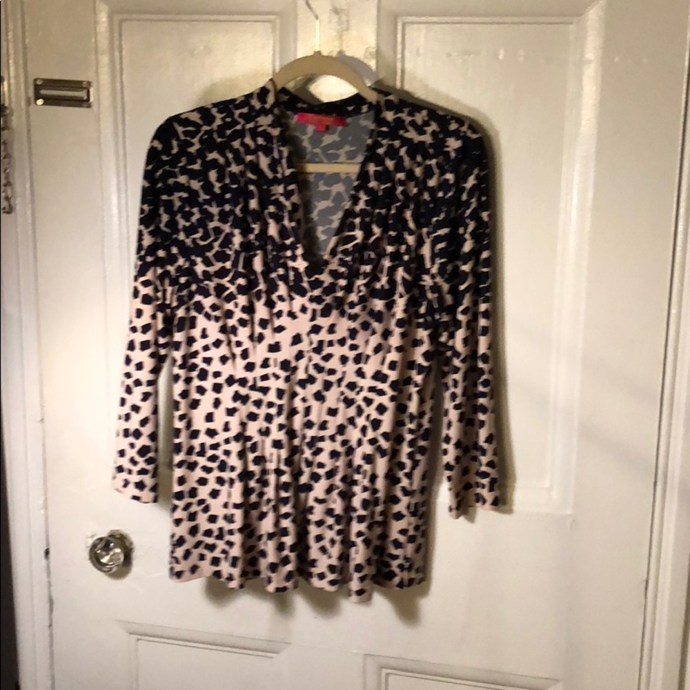 Flattering shirt